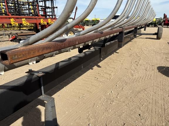 Image of Undetermined Header Trailer equipment image 4