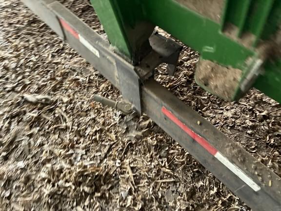 Image of Undetermined Header Trailer equipment image 1
