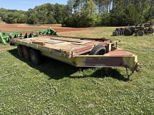 Undetermined 3 Axle Trailer Image