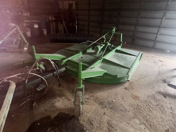 John Deere Undetermined Equipment Image0