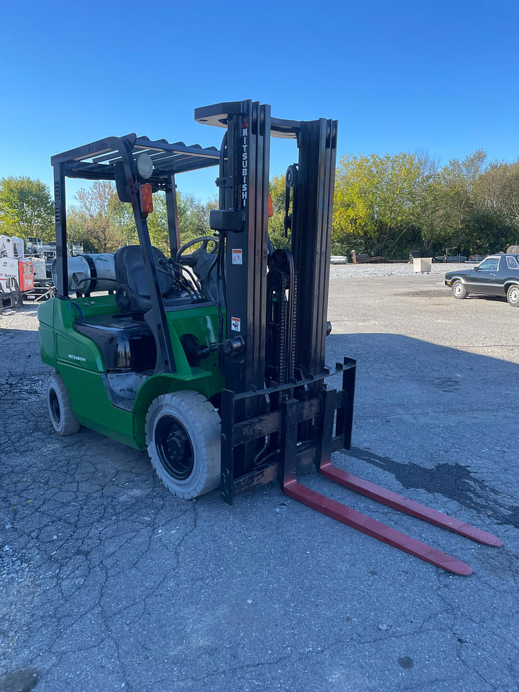 Mitsubishi FG25N Construction Forklifts for Sale | Tractor Zoom