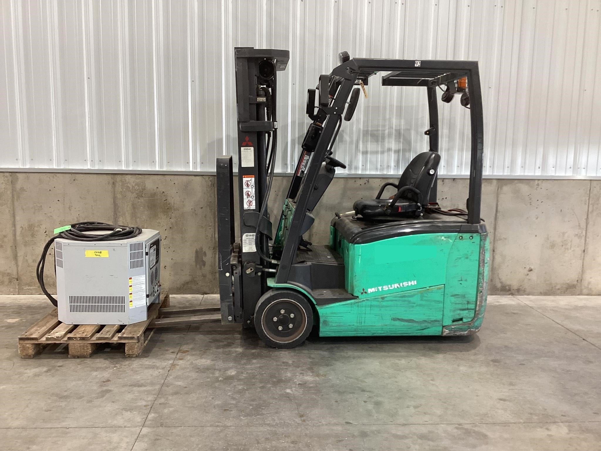 2016 Mitsubishi FB20PNT Equipment Image0