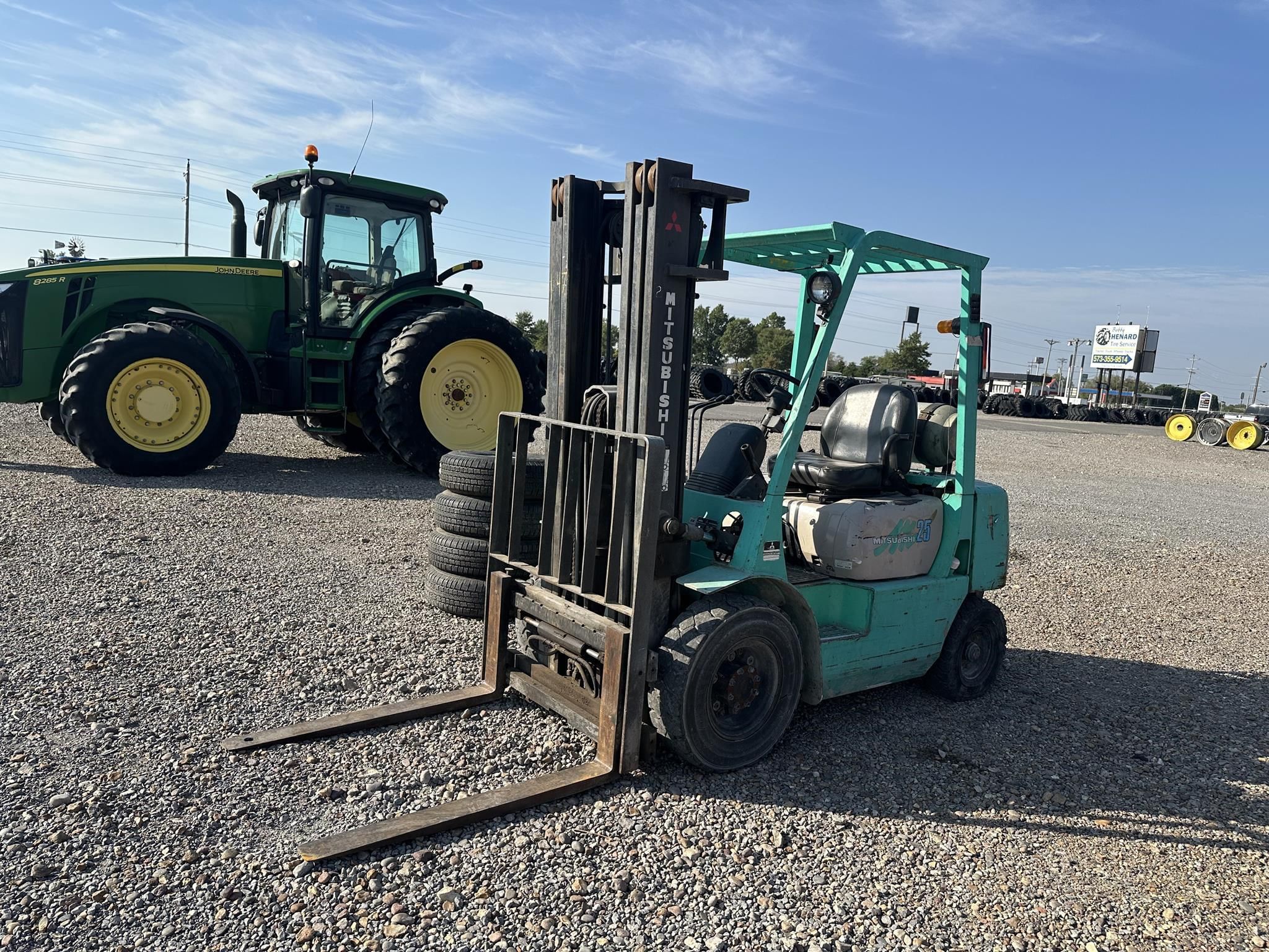 Mitsubishi FG25 Equipment Image0