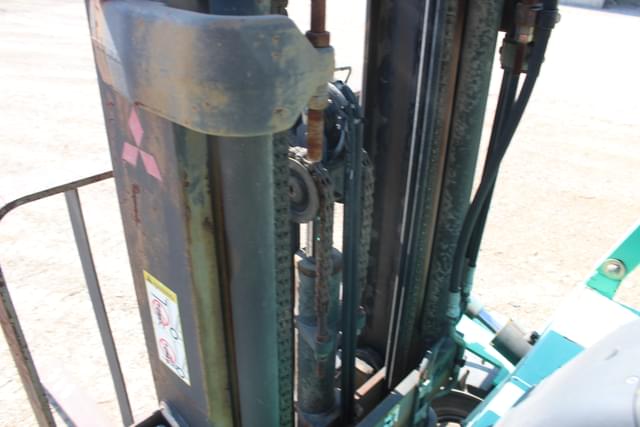 Image of Mitsubishi FG25K equipment image 4