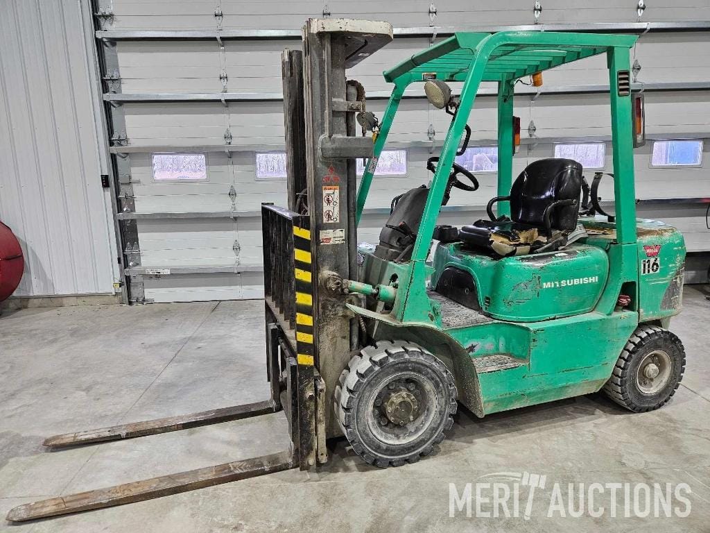 Mitsubishi FG25K Equipment Image0