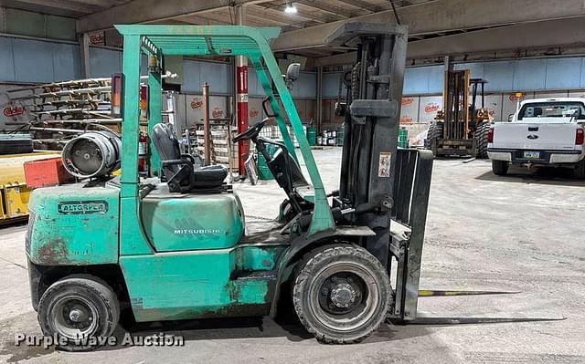 Image of Mitsubishi FG30 equipment image 3