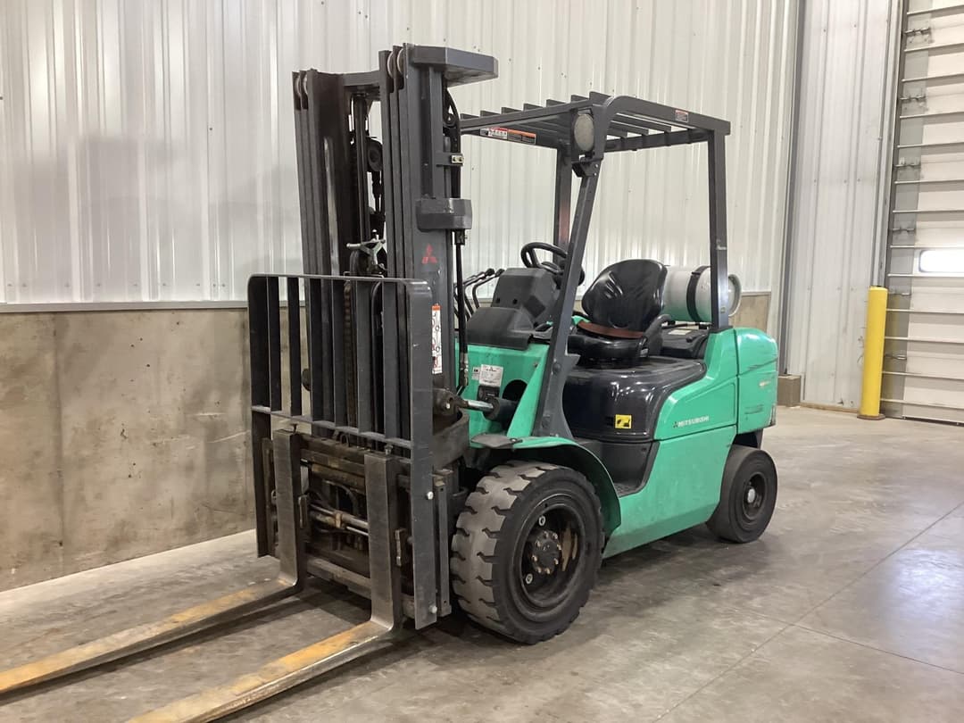 Image of Mitsubishi FG30N Image 1