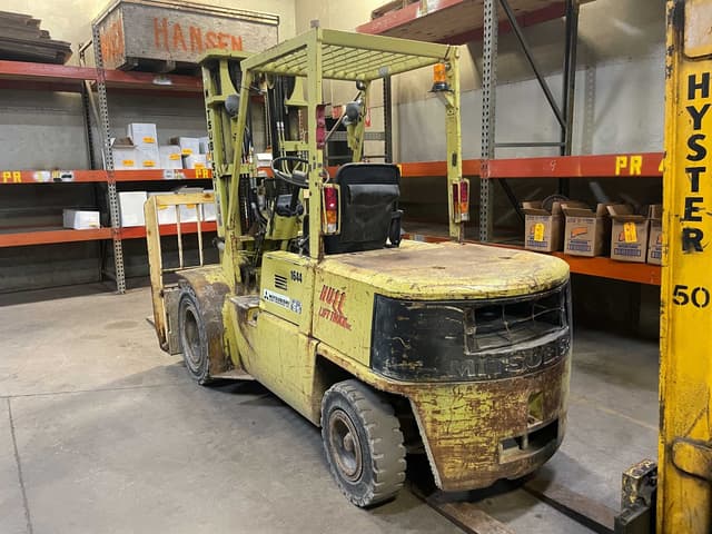 Image of Mitsubishi FG35 equipment image 2