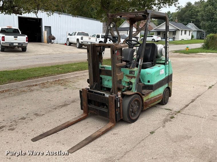 Mitsubishi FGC25K Equipment Image0