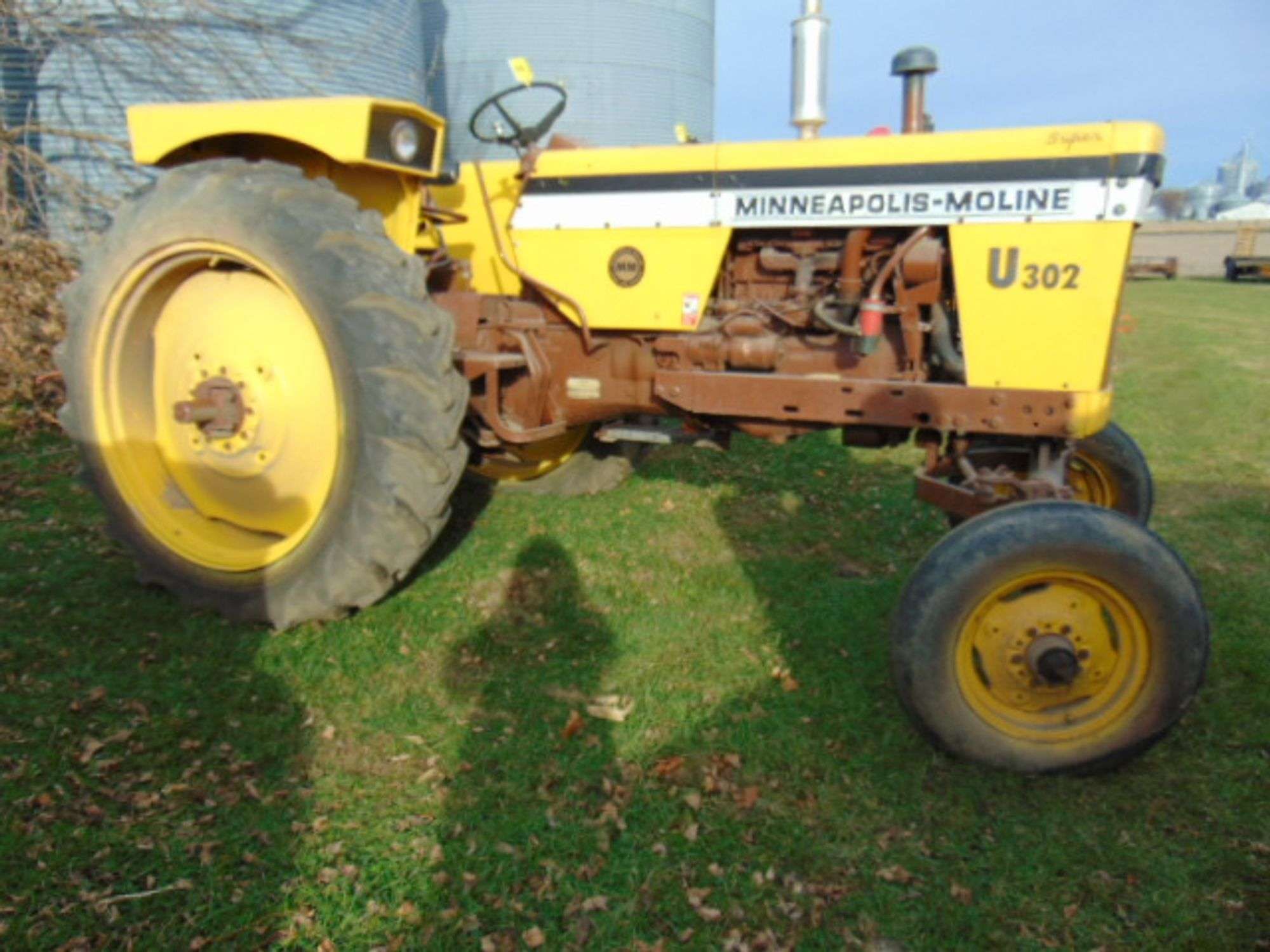 Main image Minneapolis-Moline U-302