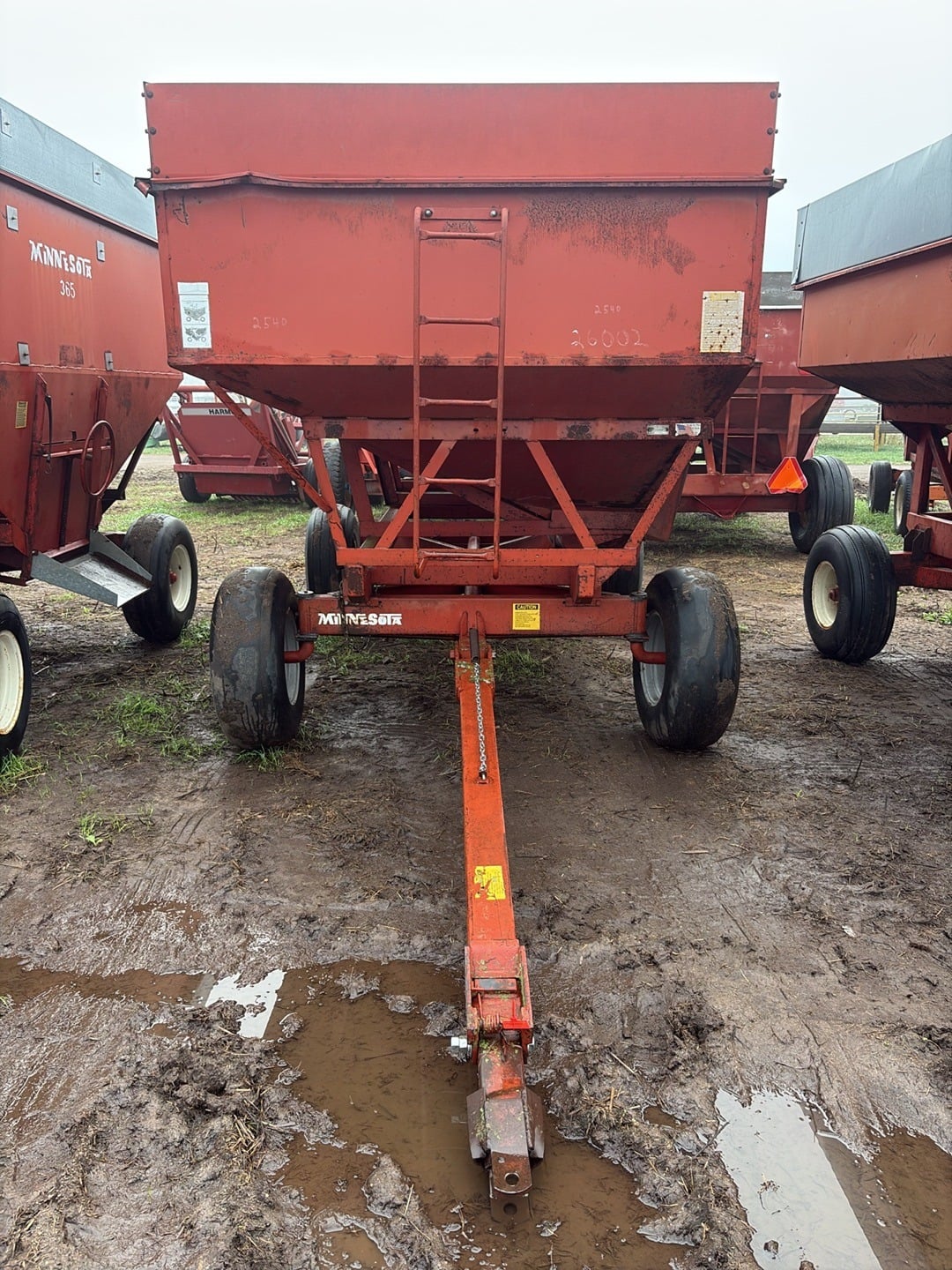 Minnesota 260 Equipment Image0