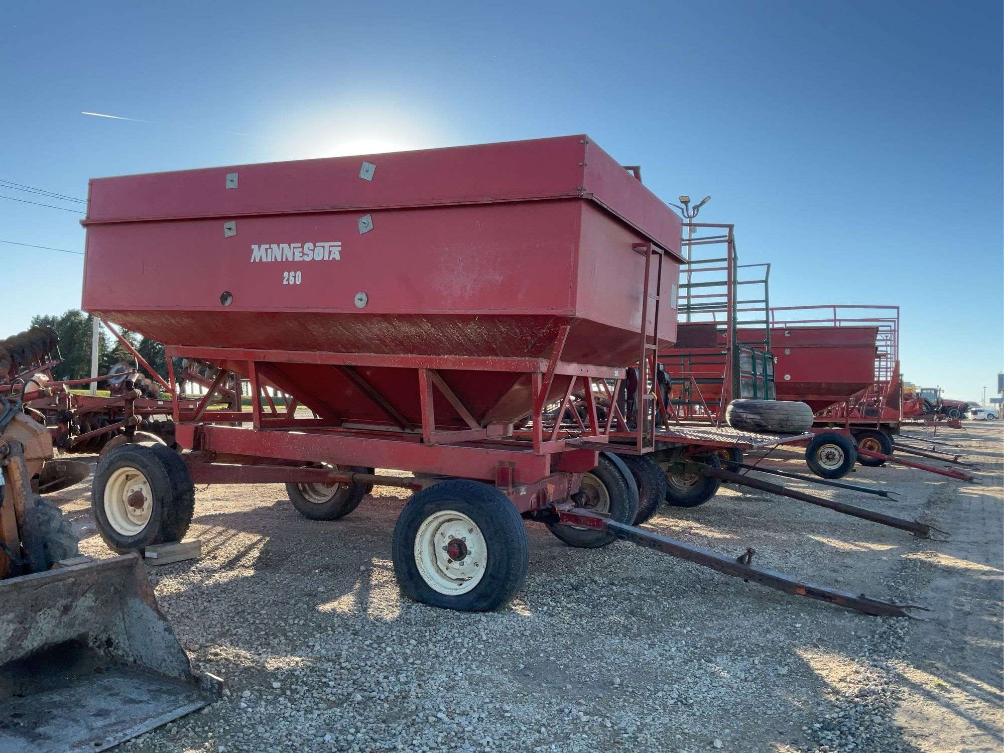 Minnesota 260 Equipment Image0