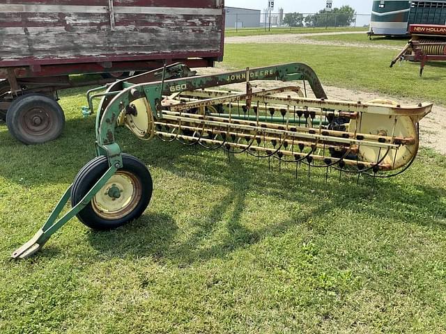 Image of John Deere 660 equipment image 1