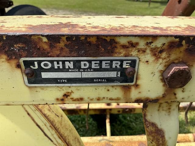 Image of John Deere 660 equipment image 3