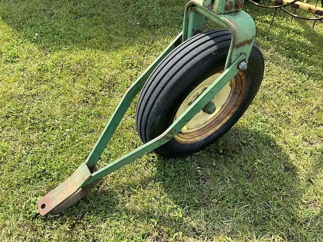 Image of John Deere 660 equipment image 2