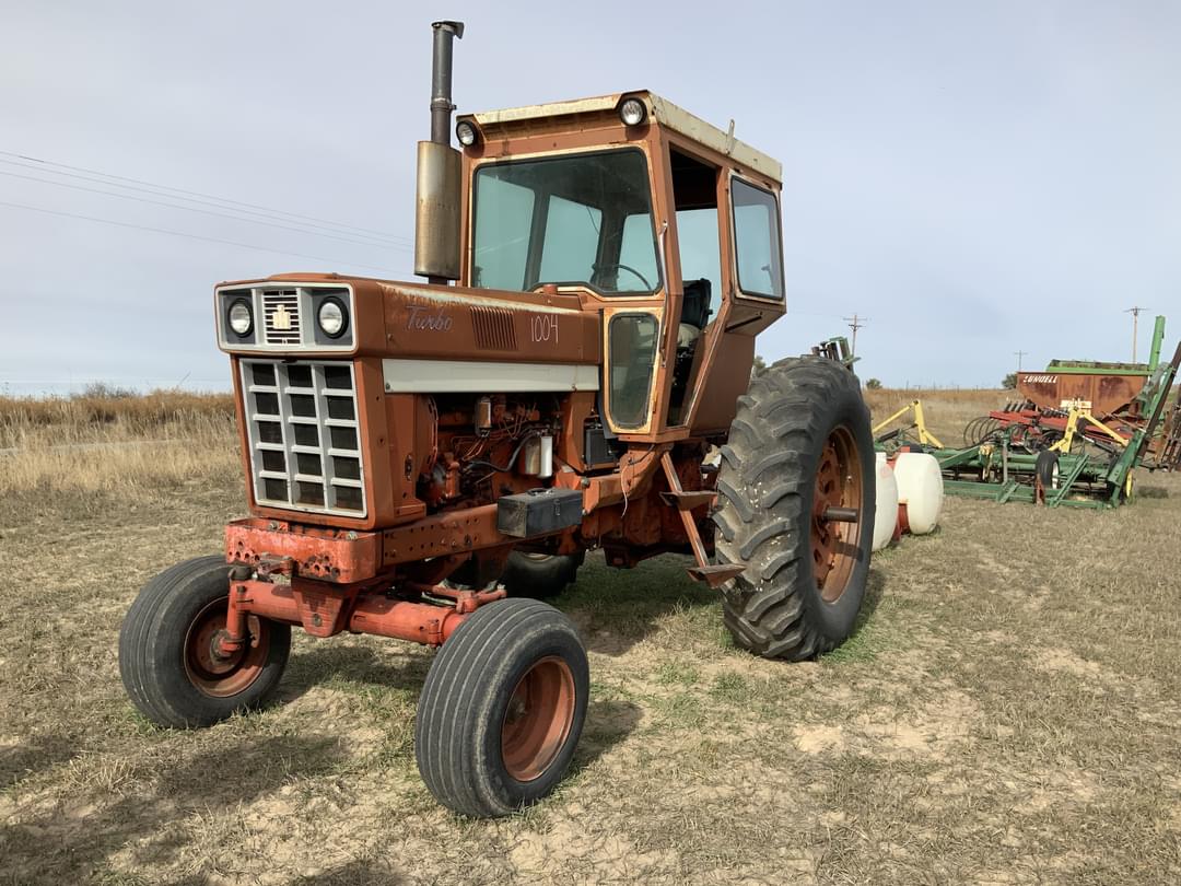 Image of International Harvester 1066 Primary image
