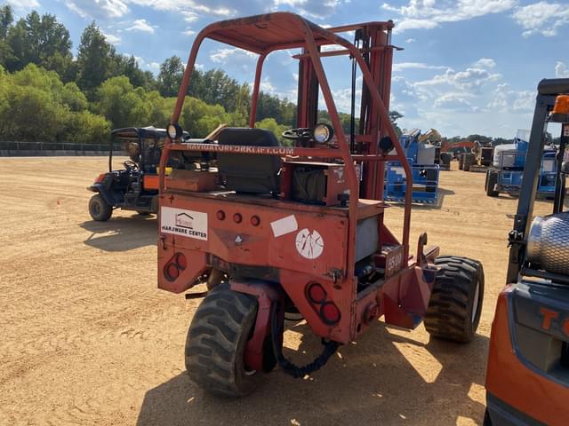 Image of Moffett 5500 equipment image 2