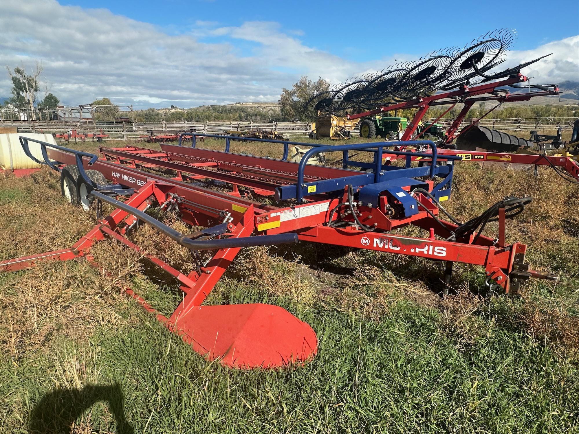 Main image Morris Hay Hiker