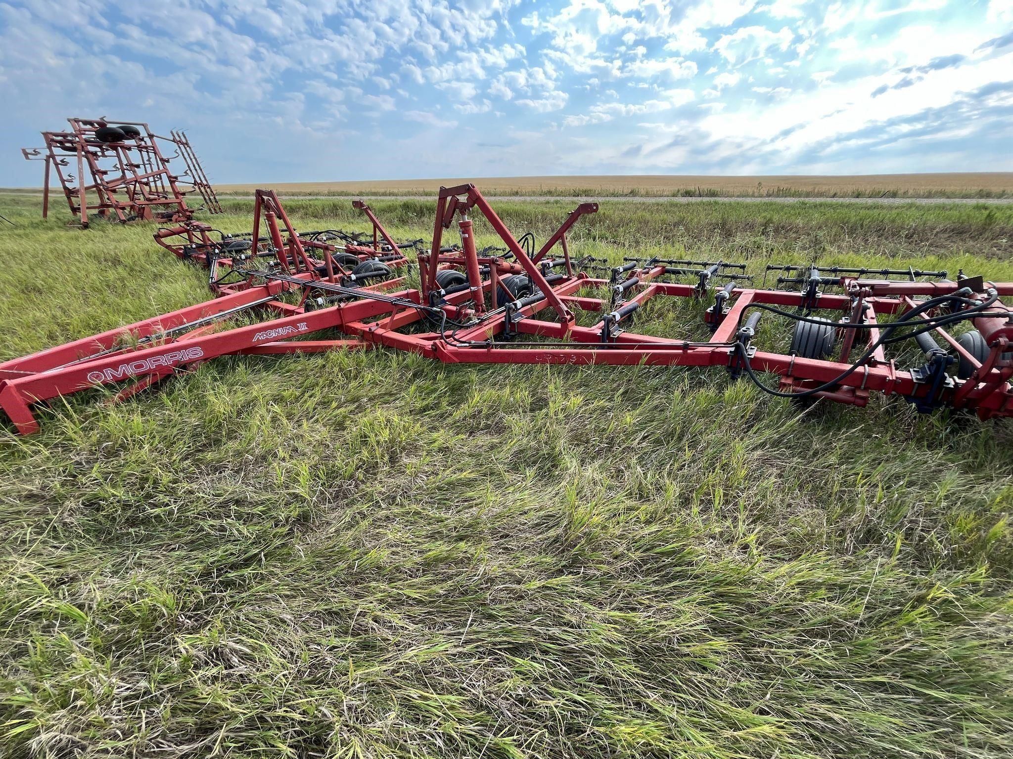 Morris Magnum II Equipment Image0