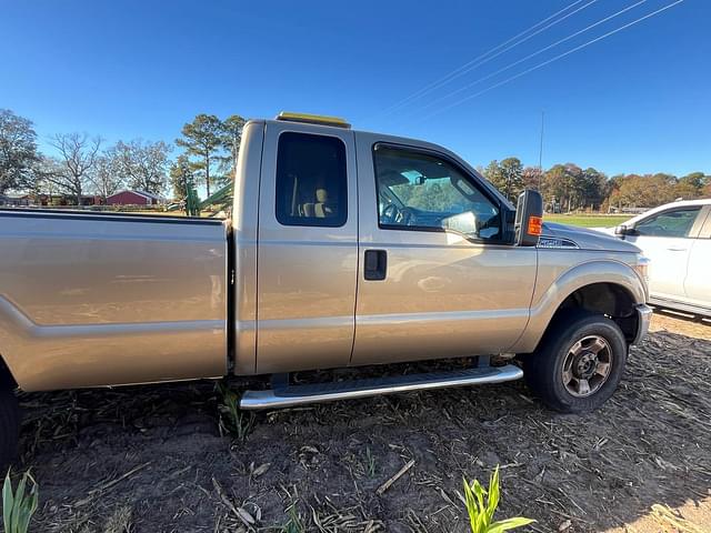 Image of Ford F-250 equipment image 1