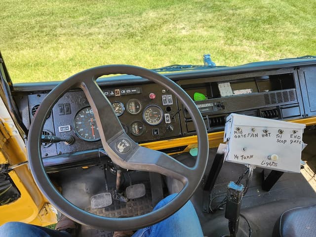 Image of Mack MS200 equipment image 3