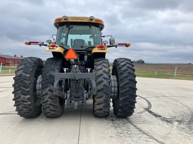 Image of Challenger MT675D equipment image 3