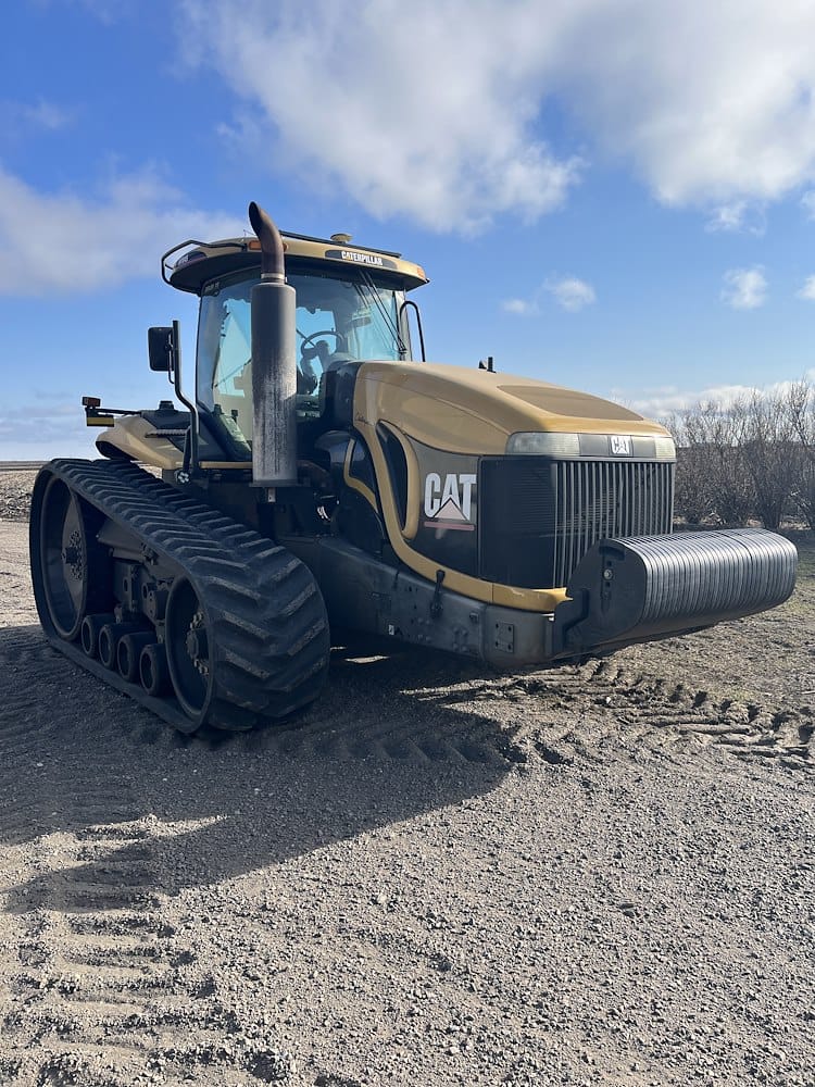 2003 Challenger MT845 Equipment Image0