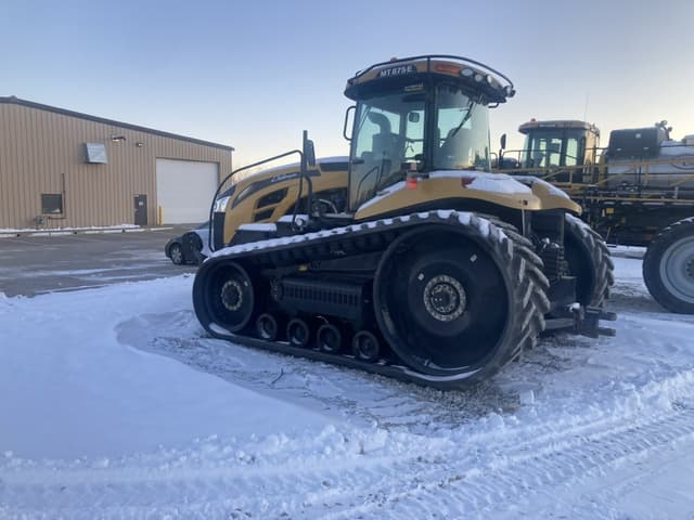 Image of Challenger MT875E equipment image 1