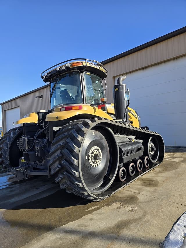 Image of Challenger MT875E equipment image 2