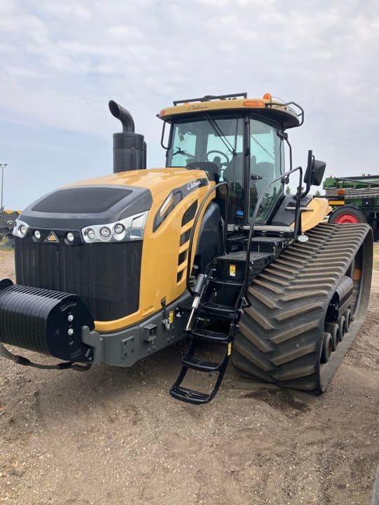 2018 Challenger MT875E Equipment Image0
