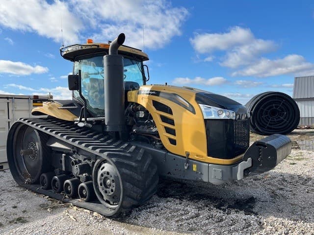 Image of Challenger MT875E equipment image 1