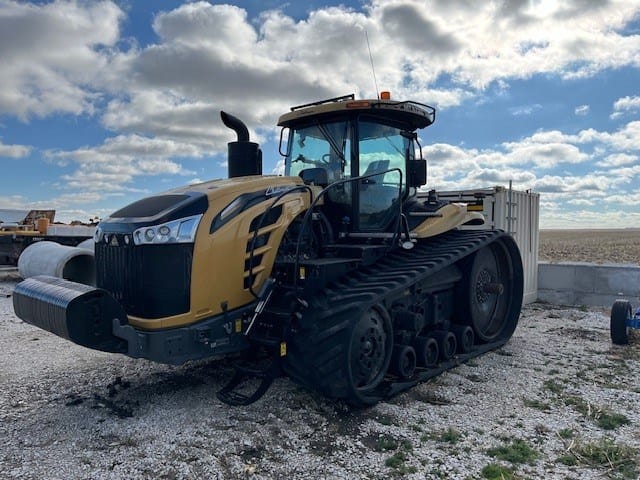 2016 Challenger MT875E Equipment Image0