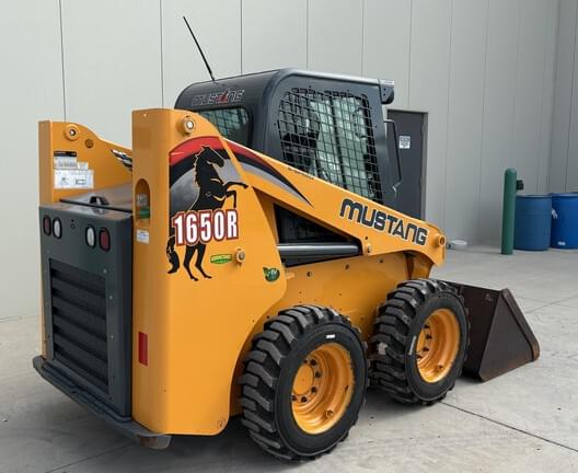 Image of Mustang 1650R equipment image 2