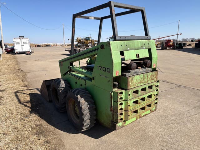 Image of Mustang 1700 equipment image 2