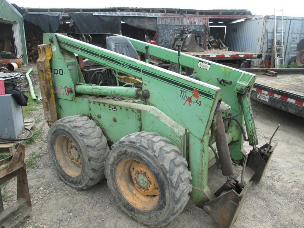 Main image Mustang 1700