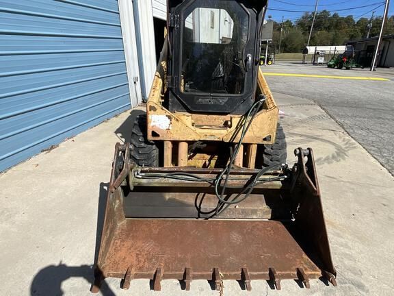 Mustang 2050 Equipment Image0