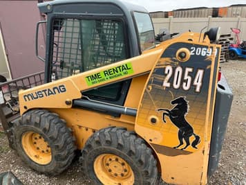 Main image Mustang 2054