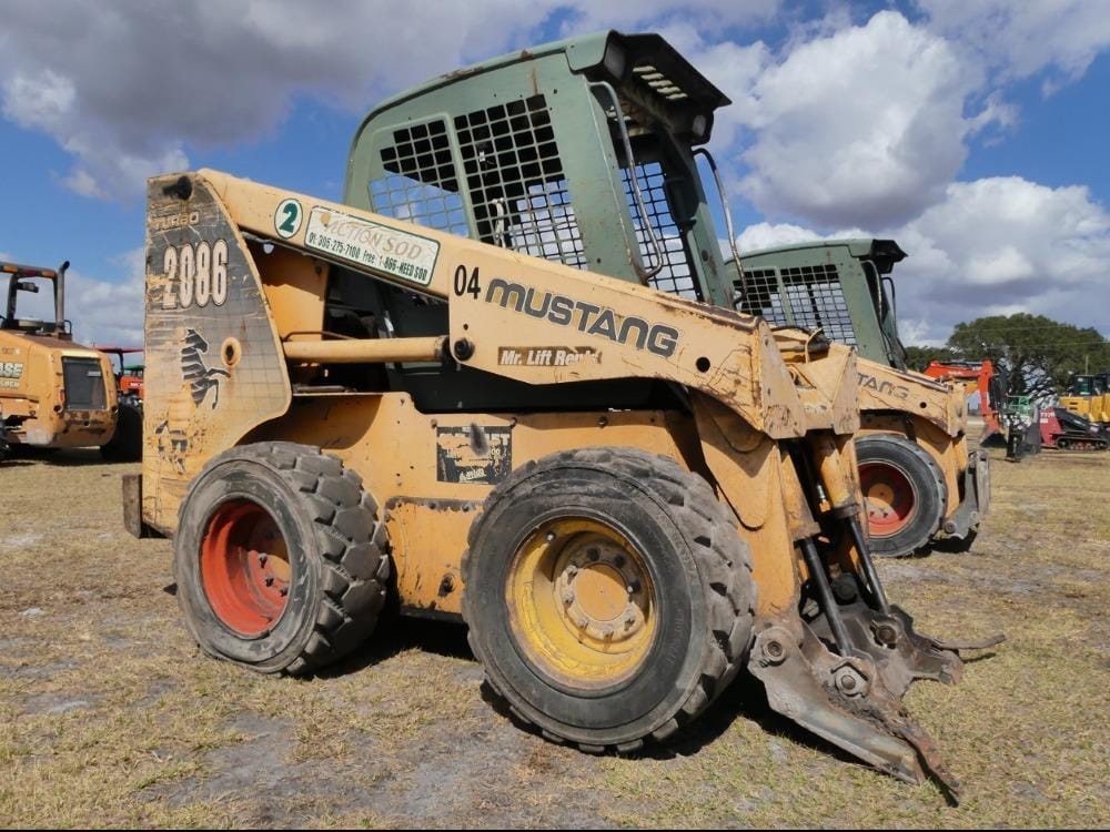 Mustang 2086 Equipment Image0