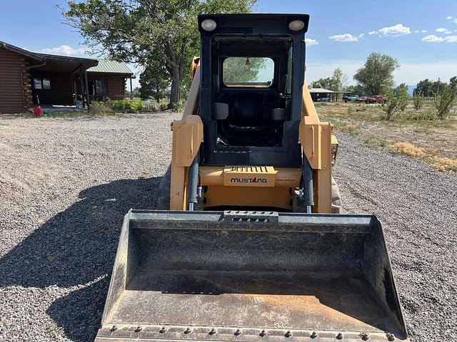 Image of Mustang 2100RT equipment image 1