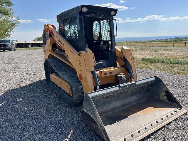 Image of Mustang 2100RT equipment image 2