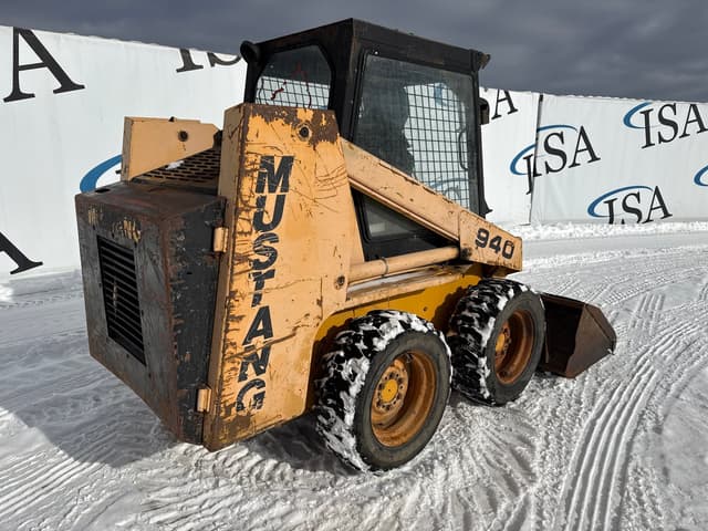Image of Mustang 940 equipment image 4