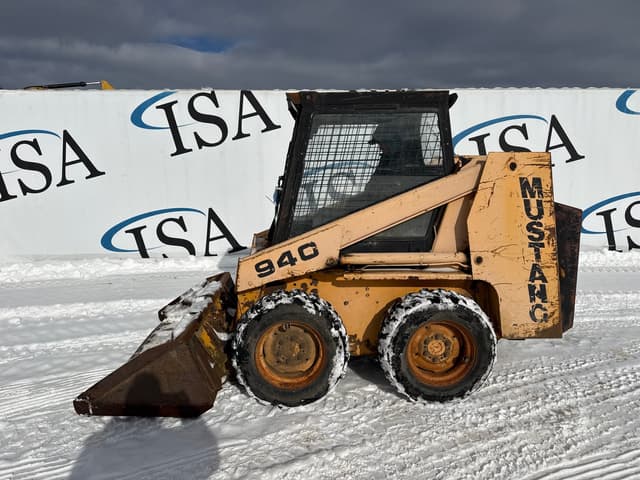 Image of Mustang 940 equipment image 1