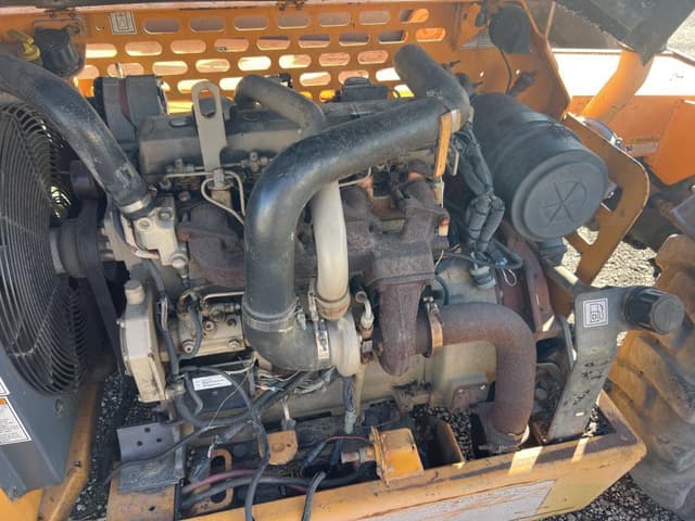 Image of Mustang 944 equipment image 3