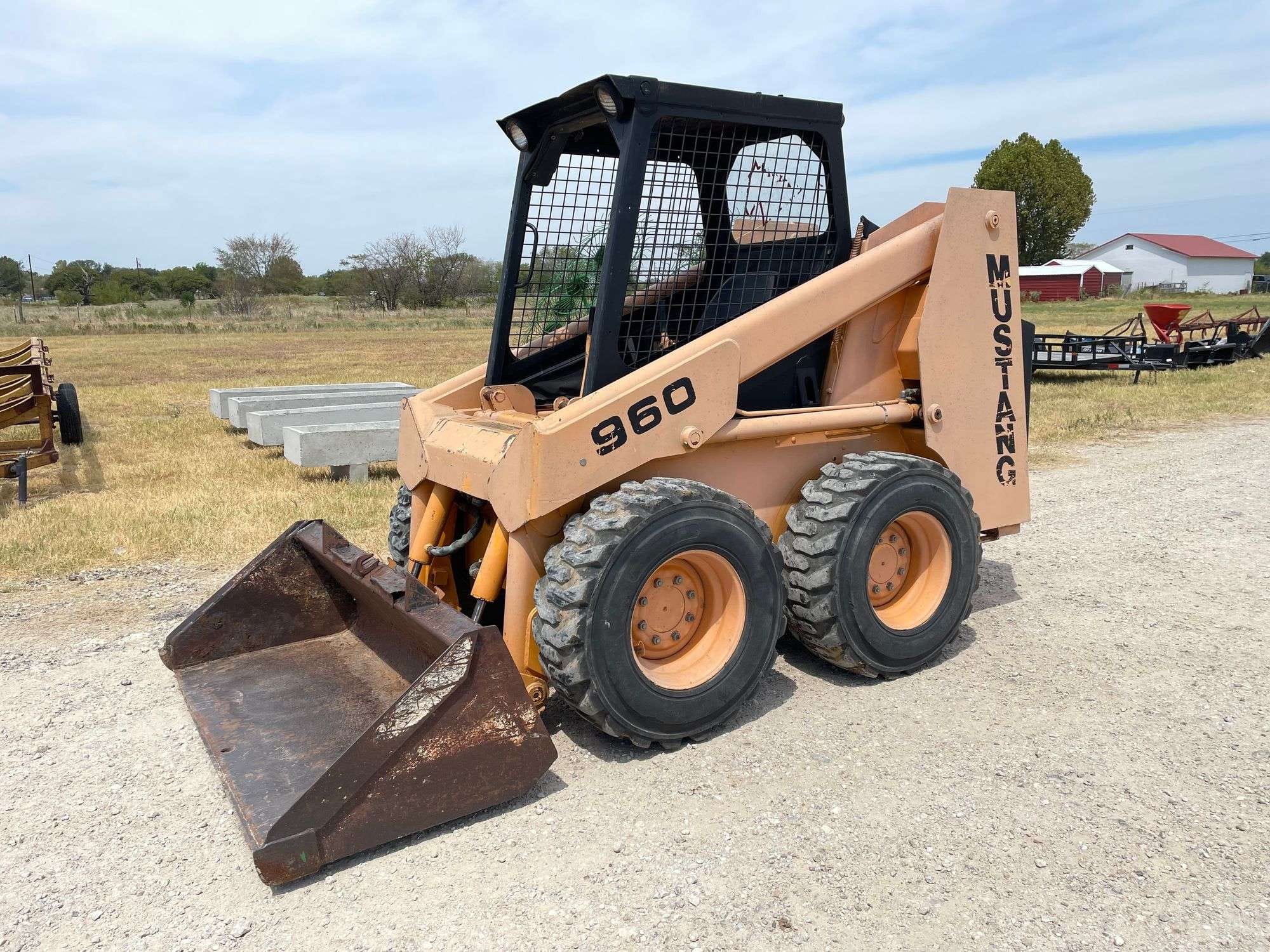 Main image Mustang 960