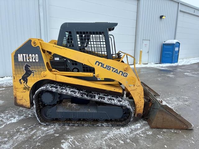 Image of Mustang MTL320 equipment image 1