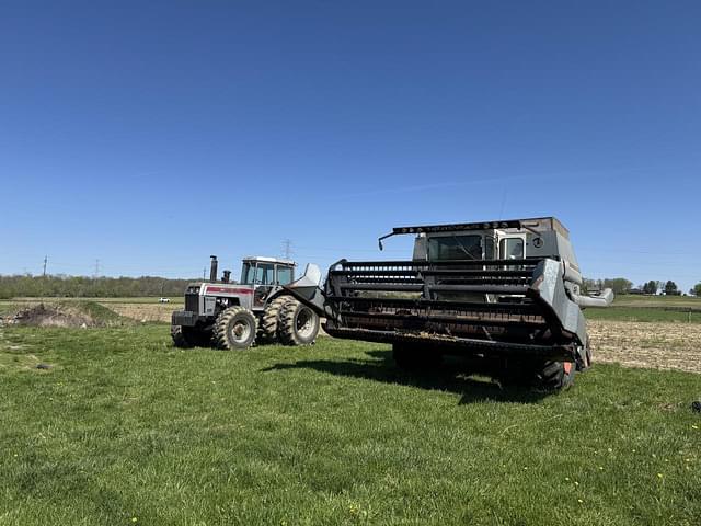 Image of Gleaner N5 equipment image 3