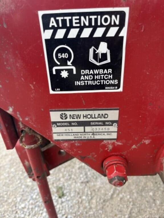 Image of New Holland 451 equipment image 4