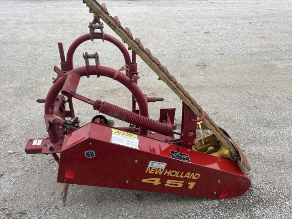 Image of New Holland 451 Primary image