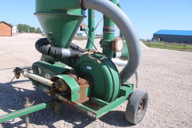 Image of Neuero 8100 equipment image 3