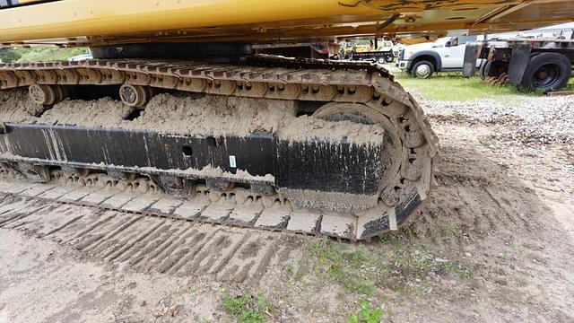 Image of Caterpillar 340 equipment image 2
